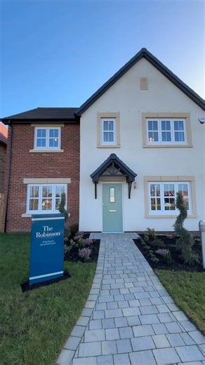New build The Robinson entrance tour - Story Homes