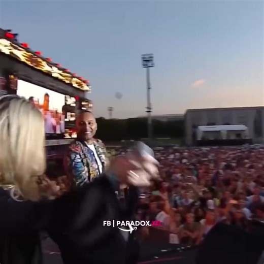 152K views · 7.7K reactions | Arash Ft, Helena - One night in Dubai  | Paradox.xd | Facebook