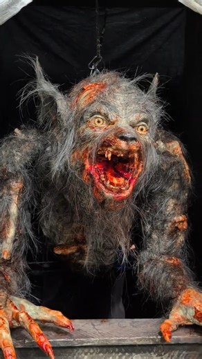 This Werewolf is CRAZY! 🐺🏚️ #werewolf
