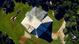 55K views · 299 reactions | El Castillo or the Temple of Serpent God. A 98 feet tall and with 365 steps. What you can't see from the outside is the original, much smaller pyramid that acted as a foundation. 핰햝햕햑햔햗햊 핸햔햗햊 > 픉픬픩픩픬픴 - ♝ The Dark Hill Codex ° | Tombs & Temples | Facebook