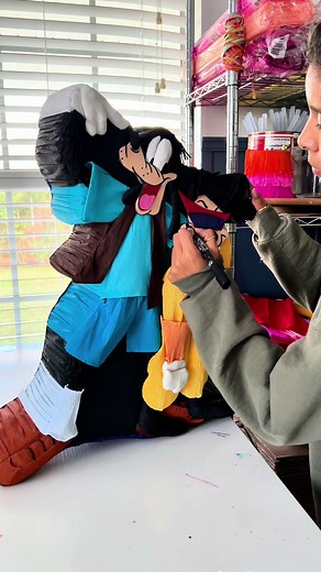 Custom Piñata Making: Smash or Pass?! 🤪🇲🇽❤️