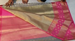 👆 *Banaras Kora Muslin Saree* 💃💃 💞Allover jacquard weaving & butis full body part with latest design 💞Contrast jaquard pallu & with Contrast brocade Blouse *Price 1300 $⛵* 💯% Quality assured 🌹🌹🌹🌹🌹🌹🌹🌹🌹 | Harini Collections