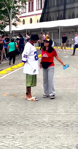 155K views · 2.2K reactions | Funny public pranks藍 #Pranks #funnyprank #comedy #prank #funny #funnyvideos #laugh #lol #usa #foryou #fyp #reels #foryoupage . | Daily Prank | Facebook