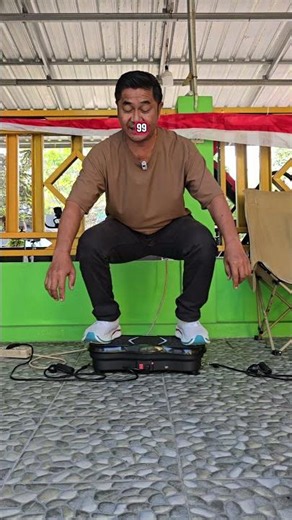 Velomax vibration machine for exercise, relaxation, and therapy