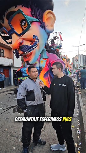 Cuanto Ganan los Artesanos de carrozas en el Carnaval de Negros y Blancos en la ciudad de Pasto ❤️ | Decibel Prank TV