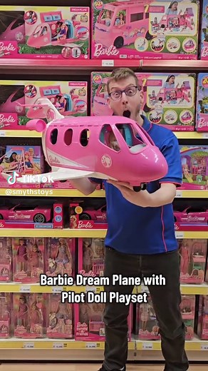 Let your imagination take flight with the Barbie Dream Plane with Pilot Doll set! 💖 ✈️ Get ready for take-off with rolling wheels, and open the top to discover imaginative fun and realistic details inside! 🙌 With reclining seats, overhead luggage compartments and a snack trolley with cabin trays, travel lovers can take their dolls on playtime flights anywhere they can imagine! There's play space inside for your pilot doll and two passengers (additional dolls sold separately). 🥰 Don’t forget,