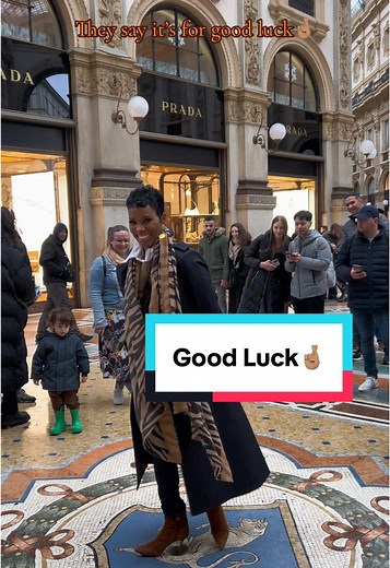 Exploring Galleria Vittorio Emanuele II in Milan