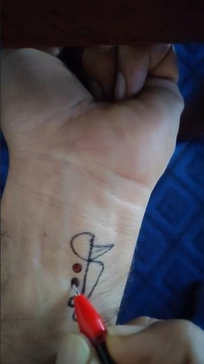 Minimal Bird Tattoo Design 🐦 | Simple Wrist Tattoo #shorts
