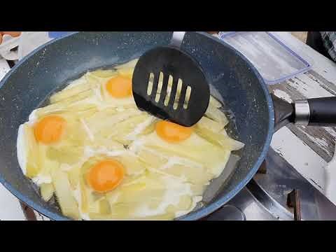 How to make fried chips with eggs