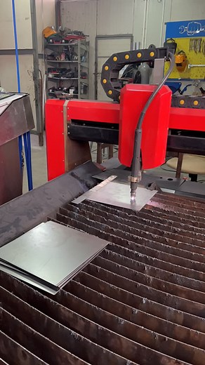 Cnc plasma cutting stainless steel with hypertherm xp45. Perfect cut every time 😎 #cncplasma #cncplasmacutting #cncplasmatable #cnccuttingmachine #hypertherm