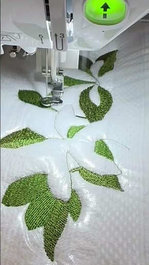 Embroidery with Brother Innovis NV880E and pattern from ‪@EmbroideryLibraryEL‬