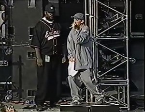 Eminem's Iconic Live Performance of 'I'm Back' in 2000