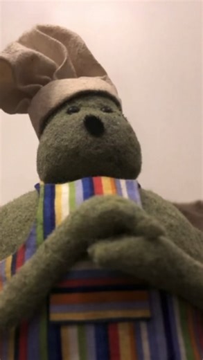 Wherever you may be in the world, wishing yeww a Mappy New Yeow/NYE from Chef and The Tiny Team! It has been quite a year for all of us around the globe. But what Cheffy reminds us of, always, is it’s the tiny things that make the biggest impact. Making a new friend, planting new seeds in your garden, supporting your favorite charity, sharing laughter with the people you LUB. Those all add up to create something truly special. So, here’s to a year overflowing with tiny moments of BIG joy to each