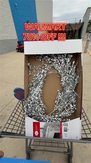 Christmas Clearance: 75% Off Walmart Decor Finds