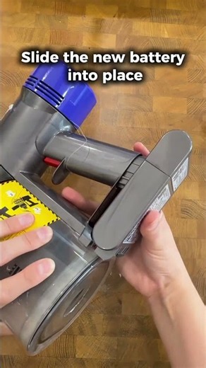 How to Replace a Dyson V7 Battery in Minutes 🔋 Easy 3-Screw Fix #DysonV7 #HowTo #Shorts