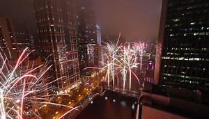 New Year’s Eve fireworks show dazzles