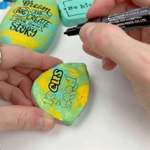 Do you see those faboulous word rocks and wish you could create them? Maybe you should give carbon paper a try! It's a great way to get the outlines on the rock, a great starting point for fun word rocks or pictures 💛 We did some of these LIVE so if you would like to see the real-time replay you can check it out here - https://youtube.com/live/IDXLH-8QdLk?feature=share **SUPPLIES** Grab the printable (it's free) - https://drive.google.com/file/d/1TRp7YqLtf0Qp2a0S-364-sNvXRq2frwG/view?usp=sharin