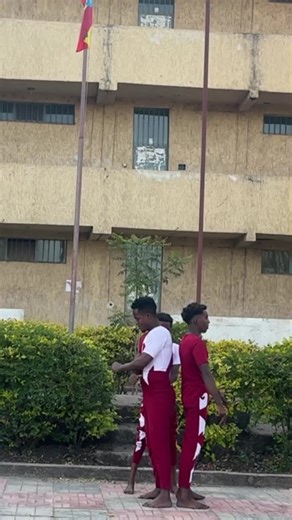 teleye circus (@teleye.circus)’s videos with original sound - ሣቂታው ነኝ የሸዋው ቀብራራ❤🇪🇹🤒