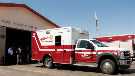 Stolen ambulance chase across El Paso ends in crash on Gateway North Boulevard