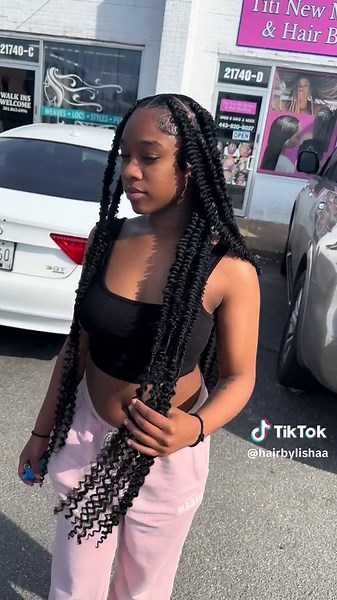 My passion braids hit different in the summer 🤩🤩 APPOINTMENTS AVAILABLE 💕💕💕💕