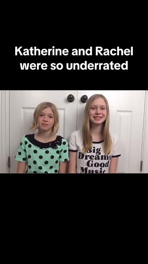 Why was everyone sleeping on them, they were the funniest ones on the channel they just didn’t have an aesthetic room #throwback #Sevensupergirls #SSG #youtube #nostalgia #genz #fyp #2013 #beautyguru #tumblr #2012 #roomtour #pinterest #makeup #food #weirdfood #bacon