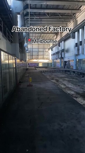 Abandoned Factory, Melbourne, Vic #urbex #abandoned #urbanexploration Very underrated place, One of the best explores ever done ✅ 🤗#factory #australia #graffiti #fyp (hands were a bit shaky whilst filming 😞)