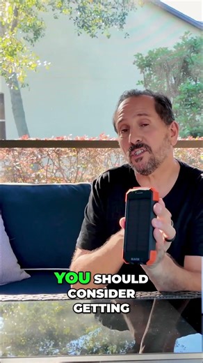 BLAVOR Solar Power Bank Review | RUGGED & LIGHTWEIGHT | Reviews Unscripted