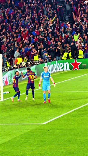 Golazooo de Lewandowski!!! Barça 7-2 Newcastle 💙❤️ #fcbarcelona #برشلونة #lamineyamal #lewandowski #newcastle