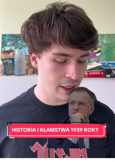 #rosja #propaganda #polityka #historia #polska Jak zmieniają historię w ruskich szkołach i podręcznikach? Dla kontekstu: Medinsky nie jest przypadkowym propagandzistą; jest byłym ministrem kultury. A ta książka nie jest tylko jedną z wielu możliwych pozycji; jest częścią jednego, powszechnego, obowiązkowego programu nauczania w szkołach.