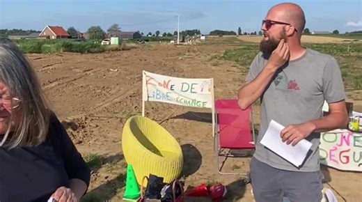 Quarante militants mobilisés contre la quatre voies à Merris