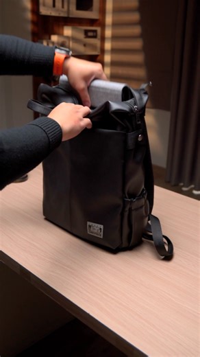 Meet the laptop sleeve that powers your workflow. NEXA Lift keeps your phone upright, charged, and always in view through every task and in every setup. | Journey - JRNY