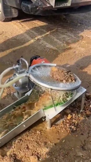 Extract Gold from Sand with THIS Amazing Machine