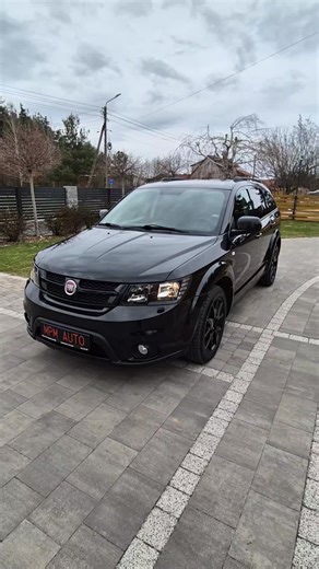 kolejny freemont trafia do oferty. 2015 rok 2.0 jtd 4x4 170 km przebieg 154 tys km wersja wyposażenia black code. #freemont #blackcode #cross #journey #fiat