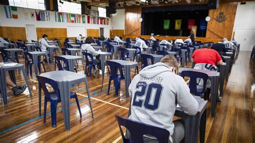 Error in latest VCE maths exam adds to testing bungle