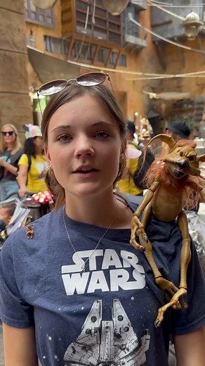 Comparing Costs: LEGO Salacious Crumb vs. Real Salacious Crumb