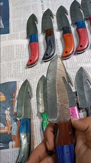 Beautiful handmade Damascus gut Huck hunting skining knives