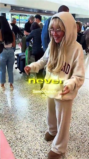 Sabrina Carpenter’s Australia Moment That Melted EVERY Heart🇦🇺#sabrinacarpenter #erastour #shorts