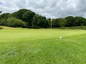 Can you mark your ball on the fringe of the green? | National Club Golfer