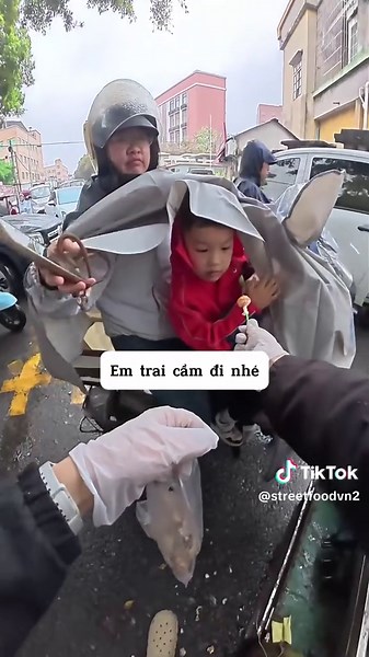 Trứng Cút Rang Muối Ngon Miệng Tại Phật Sơn