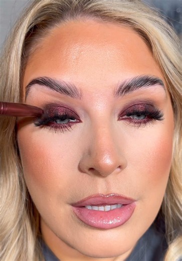 How to Create a Stunning Burgundy Eyeliner Look
