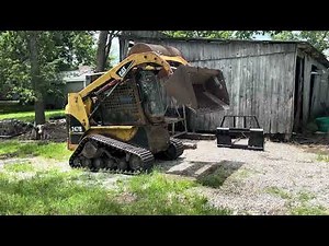 CAT 247B track loader