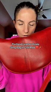 This Leather koala sling bag in chili red has a smooth leather look, an adjustable strap, and a hands-free design that sits comfortably against the body. Lightweight, structured, and the perfect pop of red-this bag stands out without trying. #koalaslingbag #handbags #leatherhandbag #leatherbag #portlandleather | theamandagray