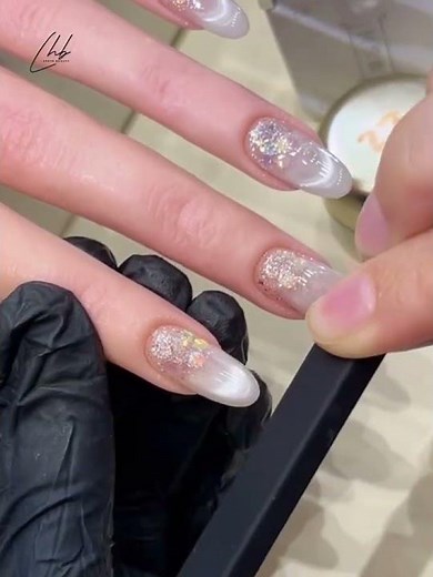 White Cat Eye Gold Glitter Nail Tutorial | Fresh Minimalist Design