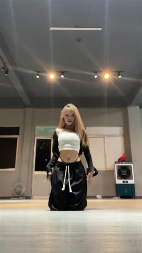 có thể thâm hết gối r :))(dc: @banhbaongungu ) #fybシ #viral #dance #chiyeuminhanh