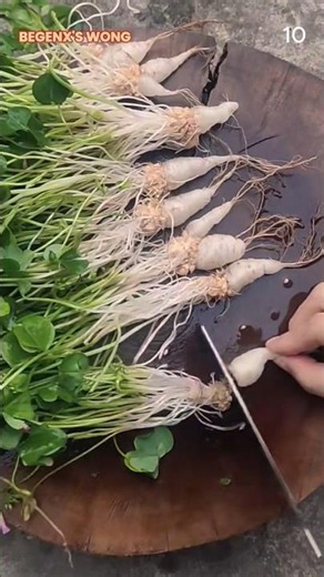 Easy trick to cut unique vegetable roots with super sharp tool #shorts