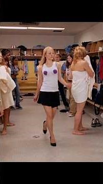 All the fighting had to be sneaky #MeanGirls2004 #LindsayLohan #AmandaSeyfried #RachelMcAdams #viral