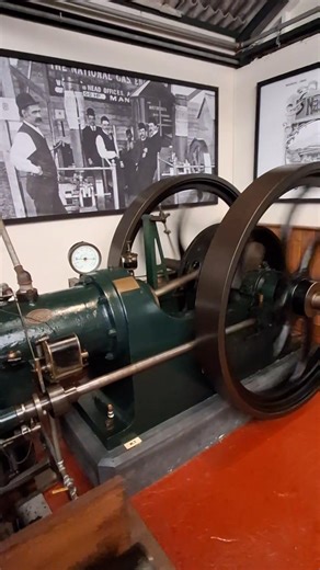 A National Gas Engine seen here at the fantastic Anson Engine Museum closing weekend. A full report will be available on the website soon. www.vintageengineenthusiast.com The all new online publication powered by the enthusiasts themselves!! Be sure to follow the page and keep up to date with what's happening. #vintageengineenthusiast #petterfest | Vintage Engine Enthusiast