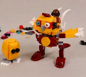 84K views · 1.1K reactions | Building a Custom LEGO Mecha Chicken by JK Brickworks https://bit.ly/34rzsi0 | Beyond the Brick | Facebook