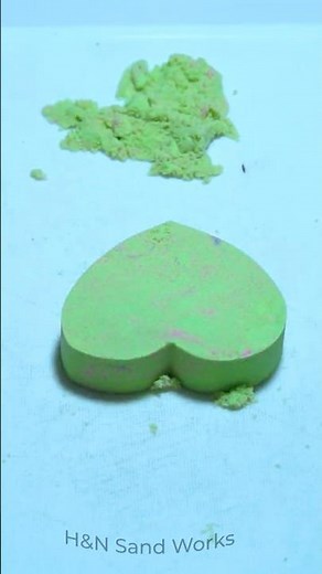 Green Kinetic Sand Heart Making 💚 | Oddly Satisfying ASMR