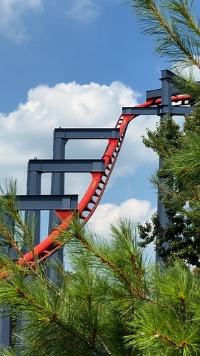 3K views · 306 reactions | Vortex at Canada’s Wonderland is an incredible Arrow suspended Coaster #themepark #rollercoaster #themeparkmotivation #travel #rollercoasterenthusiast #themeparks #rollercoasters #amusmentpark #rollercoaster #sixflags #canadaswonderland | Theme Park Motivation Richard Albertson | Facebook